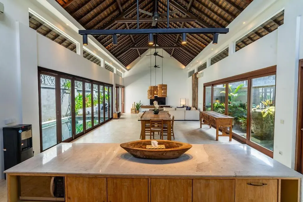 Ocean Breeze Villa -4Br Villa In Canggu